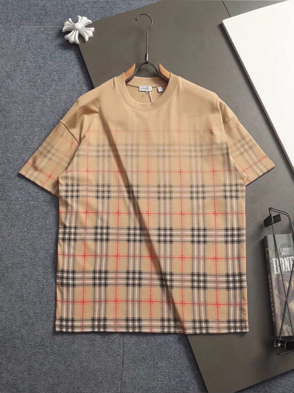 Burberry Men's Beige Plaid Short-Sleeve Shirt large oversized like XL